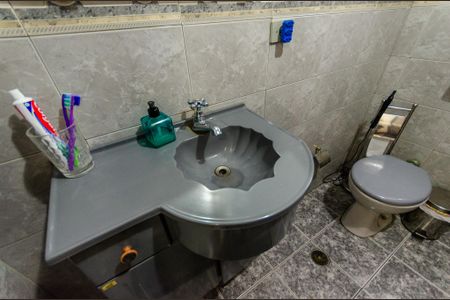 Casa para alugar com 203m², 4 quartos e 2 vagas Casa para alugar com 203m², 4 quartos e 2 vagasBanheiro Social