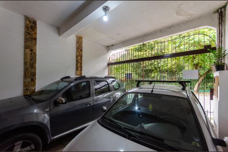 Casa para alugar com 203m², 4 quartos e 2 vagas Casa para alugar com 203m², 4 quartos e 2 vagasGaragem