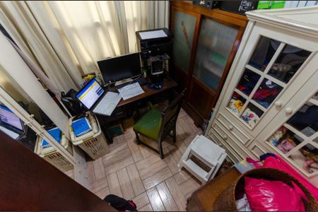 Casa para alugar com 203m², 4 quartos e 2 vagas Casa para alugar com 203m², 4 quartos e 2 vagasQuarto 1