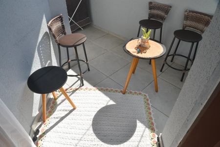 Apartamento à venda com 63m², 2 quartos e 2 vagasVaranda