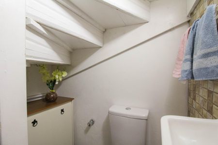 Casa de condomínio à venda com 100m², 3 quartos e 2 vagasLavabo