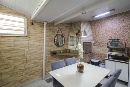 Casa de condomínio à venda com 100m², 3 quartos e 2 vagasÁrea gourmet