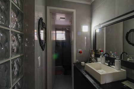 Casa de condomínio à venda com 100m², 3 quartos e 2 vagasBanheiro da Suíte