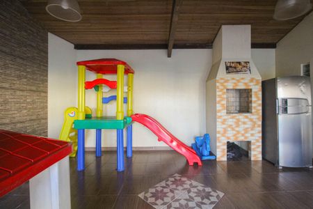 Casa de condomínio à venda com 100m², 3 quartos e 2 vagasÁrea comum - Brinquedotecaw