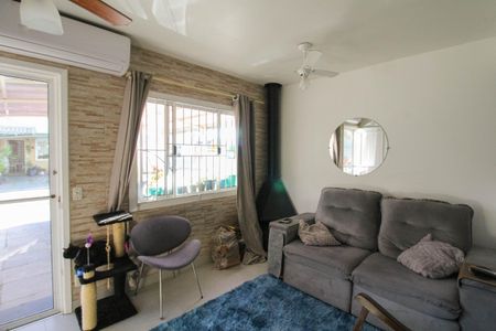 Casa de condomínio à venda com 100m², 3 quartos e 2 vagasSala