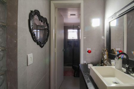 Casa de condomínio à venda com 100m², 3 quartos e 2 vagasBanheiro da Suíte