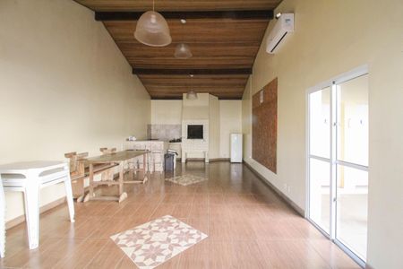 Casa de condomínio à venda com 100m², 3 quartos e 2 vagasÁrea comum - Salão de festas