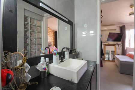 Casa de condomínio à venda com 100m², 3 quartos e 2 vagasBanheiro da Suíte