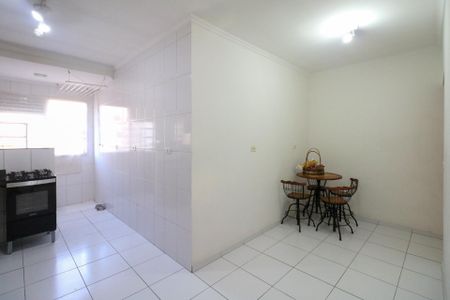 Apartamento à venda com 97m², 3 quartos e 2 vagas Apartamento à venda com 97m², 3 quartos e 2 vagasCozinha