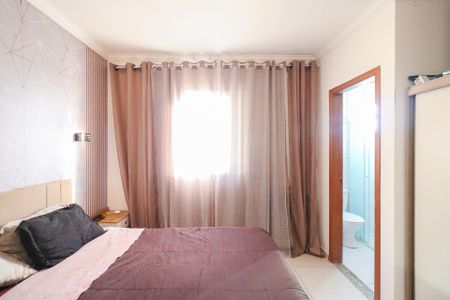 Apartamento à venda com 97m², 3 quartos e 2 vagas Apartamento à venda com 97m², 3 quartos e 2 vagasSuíte