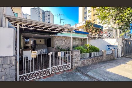 Casa à venda com 350m², 3 quartos e 2 vagasFachada