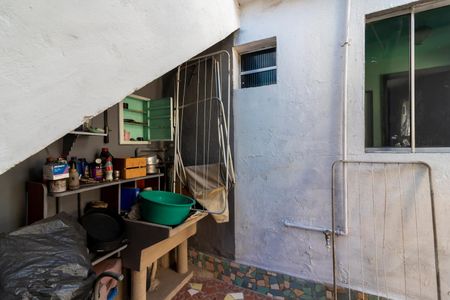 Casa à venda com 350m², 3 quartos e 2 vagasCorredor Lateral