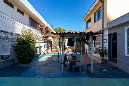 Casa à venda com 350m², 3 quartos e 2 vagasQuintal