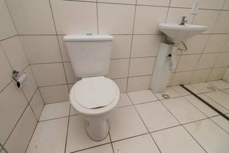 Apartamento à venda com 49m², 2 quartos e 1 vaga Apartamento à venda com 49m², 2 quartos e 1 vagaBanheiro