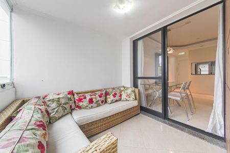 Apartamento para alugar com 53m², 2 quartos e 1 vagaVaranda