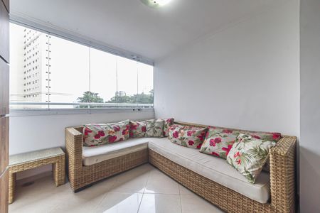 Apartamento para alugar com 53m², 2 quartos e 1 vagaVaranda
