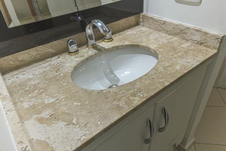 Apartamento para alugar com 53m², 2 quartos e 1 vagaBanheiro Social