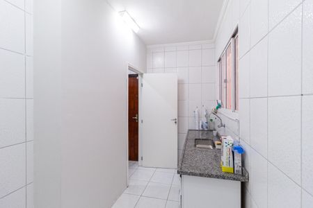 Casa à venda com 233m², 6 quartos e 2 vagas Casa à venda com 233m², 6 quartos e 2 vagasCozinha