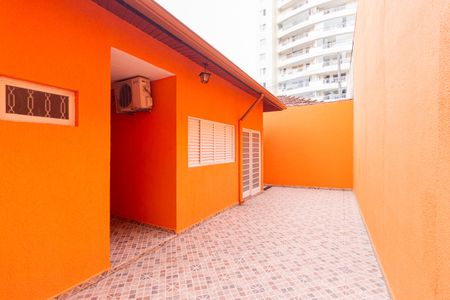 Casa à venda com 233m², 6 quartos e 2 vagas Casa à venda com 233m², 6 quartos e 2 vagasQuintal