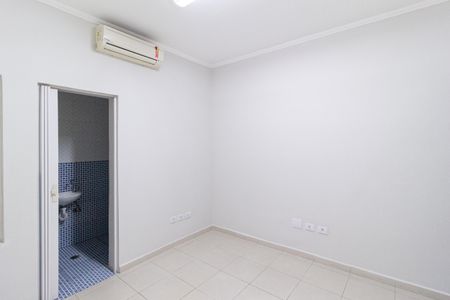 Casa à venda com 233m², 6 quartos e 2 vagas Casa à venda com 233m², 6 quartos e 2 vagasSuíte 2