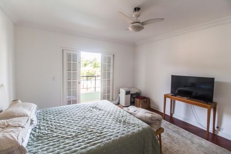 Casa de condomínio para alugar com 268m², 3 quartos e 3 vagasSuíte