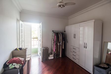 Casa de condomínio para alugar com 268m², 3 quartos e 3 vagasQuarto 