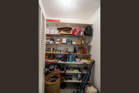 Casa de condomínio para alugar com 268m², 3 quartos e 3 vagasDespensa