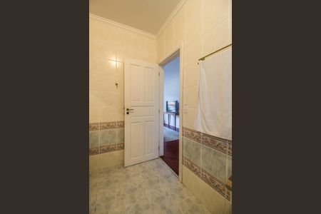 Casa de condomínio para alugar com 268m², 3 quartos e 3 vagasBanheiro da Suíte