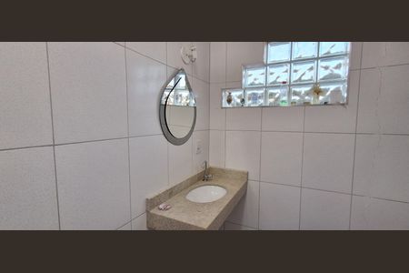 Casa à venda com 128m², 2 quartos e 2 vagas Casa à venda com 128m², 2 quartos e 2 vagasBanheiro 1