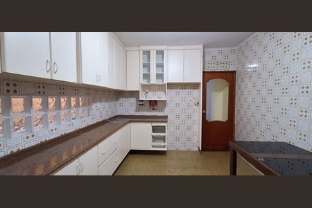 Casa à venda com 128m², 2 quartos e 2 vagas Casa à venda com 128m², 2 quartos e 2 vagasCozinha