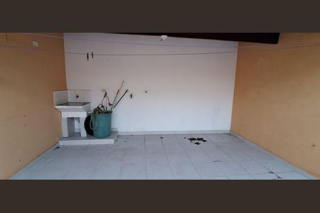 Casa à venda com 128m², 2 quartos e 2 vagas Casa à venda com 128m², 2 quartos e 2 vagasÁrea comum