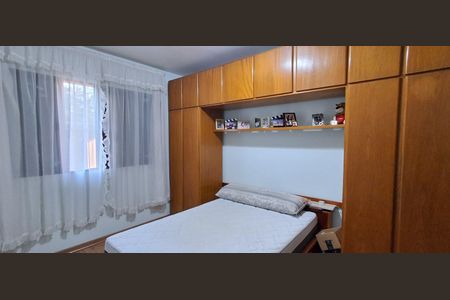 Casa à venda com 128m², 2 quartos e 2 vagas Casa à venda com 128m², 2 quartos e 2 vagasQuarto 2