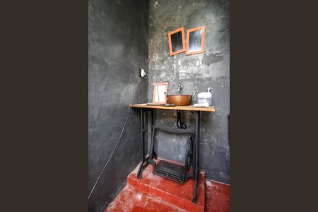 Casa à venda com 92m², 2 quartos e 3 vagas Casa à venda com 92m², 2 quartos e 3 vagasBanheiro de serviço