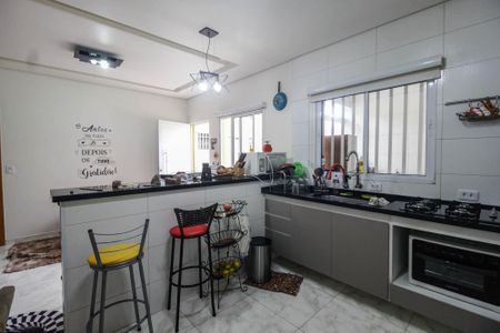 Casa à venda com 92m², 2 quartos e 3 vagas Casa à venda com 92m², 2 quartos e 3 vagasCozinha