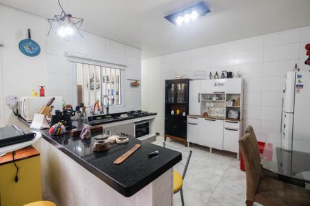 Casa à venda com 92m², 2 quartos e 3 vagas Casa à venda com 92m², 2 quartos e 3 vagasCozinha