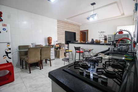 Casa à venda com 92m², 2 quartos e 3 vagas Casa à venda com 92m², 2 quartos e 3 vagasCozinha