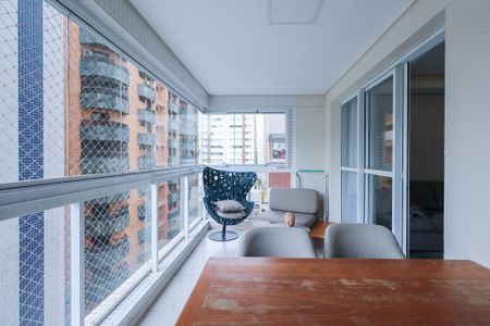 Apartamento à venda com 107m², 3 quartos e 2 vagas Apartamento à venda com 107m², 3 quartos e 2 vagasVaranda Gourmet