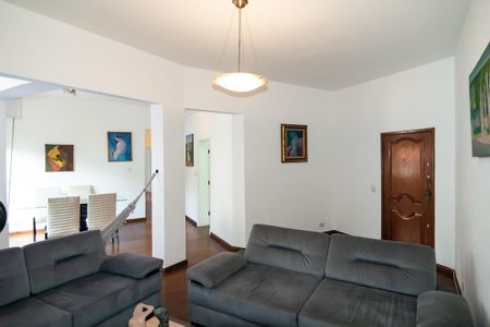 Apartamento à venda com 120m², 2 quartos e 1 vaga Apartamento à venda com 120m², 2 quartos e 1 vagaSala