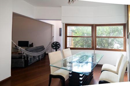 Apartamento à venda com 120m², 2 quartos e 1 vaga Apartamento à venda com 120m², 2 quartos e 1 vagaSala