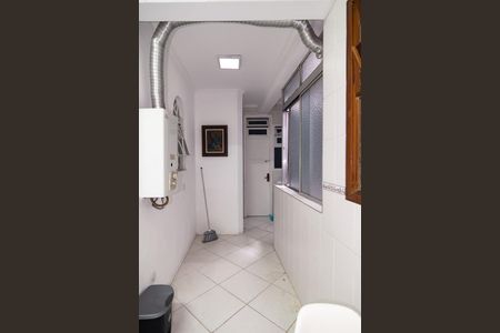 Apartamento à venda com 120m², 2 quartos e 1 vaga Apartamento à venda com 120m², 2 quartos e 1 vagaÁrea de Serviço