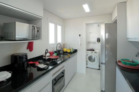 Apartamento à venda com 110m², 3 quartos e 2 vagasCozinha