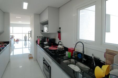 Apartamento à venda com 110m², 3 quartos e 2 vagasCozinha