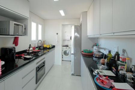 Apartamento à venda com 110m², 3 quartos e 2 vagasCozinha