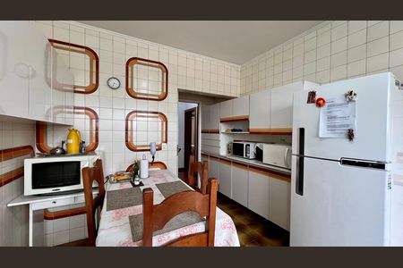 Apartamento para alugar com 163m², 3 quartos e 1 vaga Apartamento para alugar com 163m², 3 quartos e 1 vagaCozinha