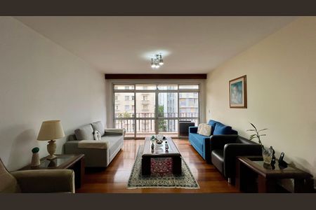 Apartamento para alugar com 163m², 3 quartos e 1 vaga Apartamento para alugar com 163m², 3 quartos e 1 vagaSala