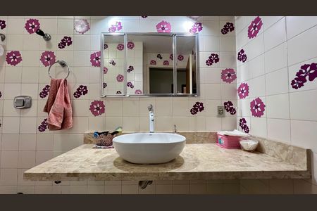 Apartamento para alugar com 163m², 3 quartos e 1 vaga Apartamento para alugar com 163m², 3 quartos e 1 vagaBanheiro Social