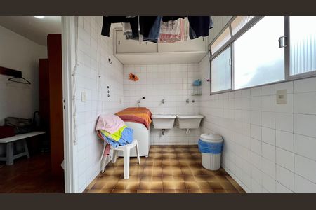 Apartamento para alugar com 163m², 3 quartos e 1 vaga Apartamento para alugar com 163m², 3 quartos e 1 vagaÁrea de Serviço