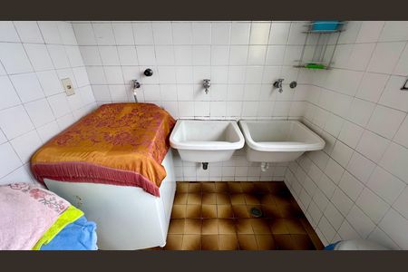 Apartamento para alugar com 163m², 3 quartos e 1 vaga Apartamento para alugar com 163m², 3 quartos e 1 vagaÁrea de Serviço