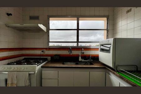 Apartamento para alugar com 163m², 3 quartos e 1 vaga Apartamento para alugar com 163m², 3 quartos e 1 vagaCozinha