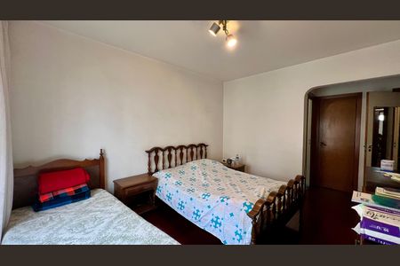 Apartamento para alugar com 163m², 3 quartos e 1 vaga Apartamento para alugar com 163m², 3 quartos e 1 vagaSuíte